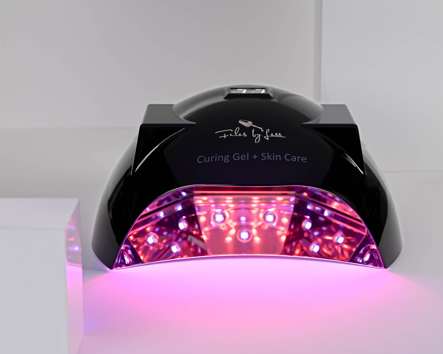 Cordless Red light therapy curing lamp