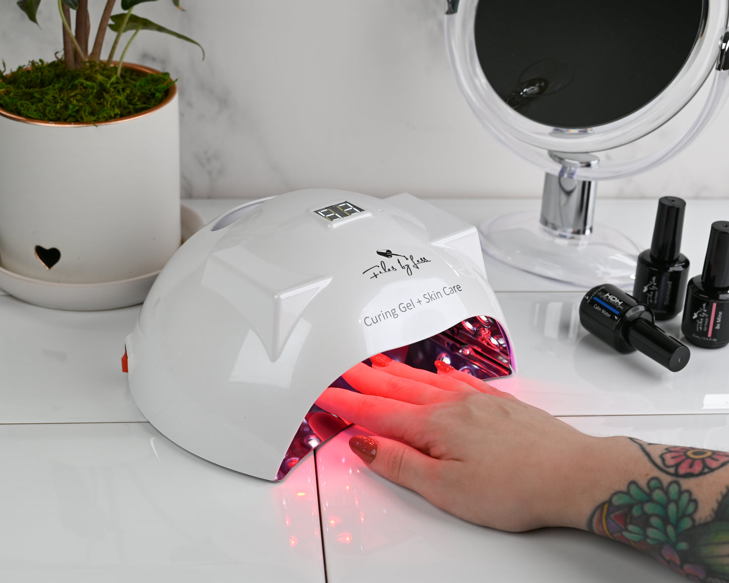 Cordless Red light therapy curing lamp