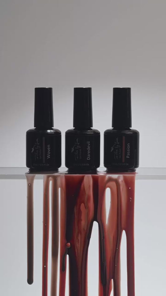 April colors of the month 2025